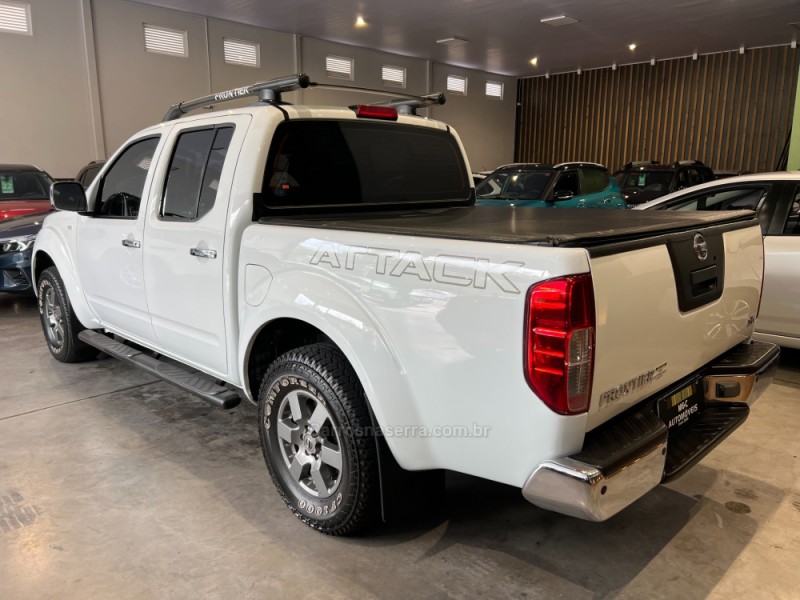 FRONTIER 2.5 SV ATTACK 4X4 CD TURBO ELETRONIC DIESEL 4P AUTOMÁTICO - 2016 - CAXIAS DO SUL