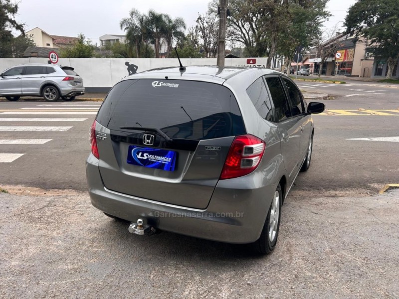 FIT 1.4 LXL 8V FLEX 4P MANUAL - 2009 - VENâNCIO AIRES