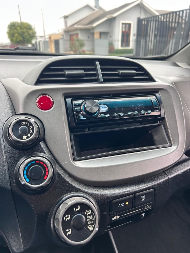 FIT 1.4 LXL 8V FLEX 4P MANUAL - 2009 - VENâNCIO AIRES