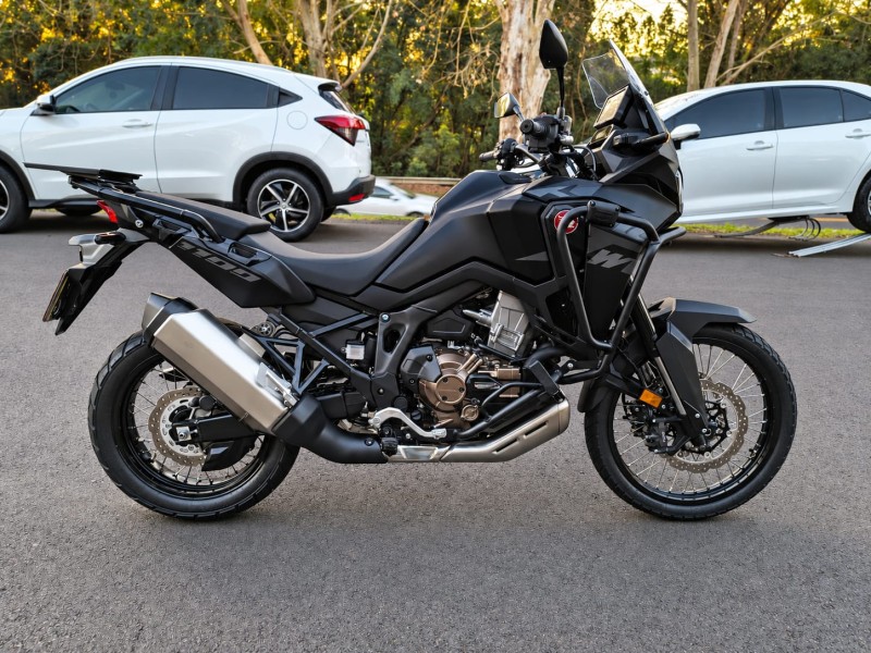 crf 1100l africa twin  2024 dois irmaos