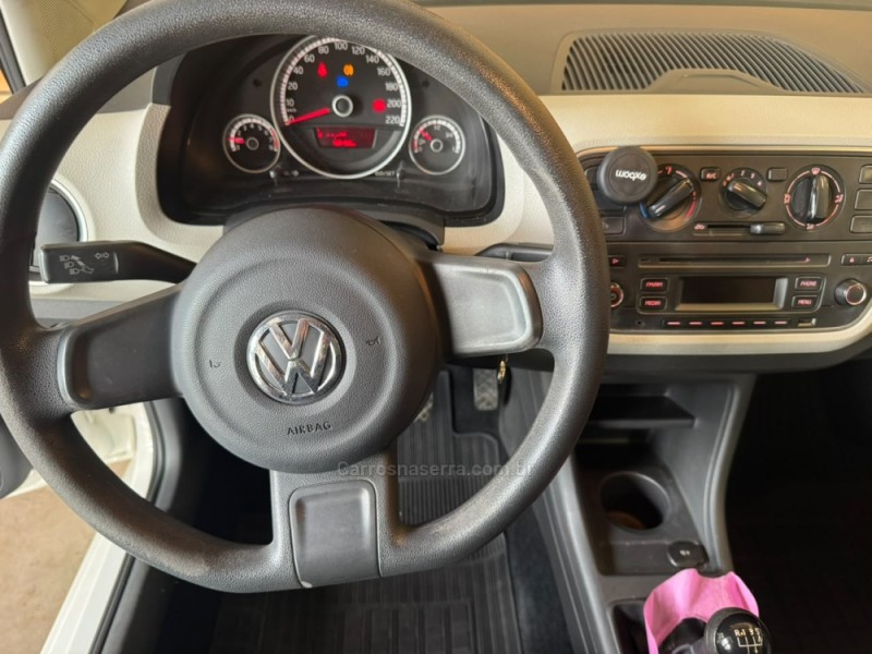 UP 1.0 TSI MOVE UP 12V FLEX 4P MANUAL - 2016 - SãO MARCOS