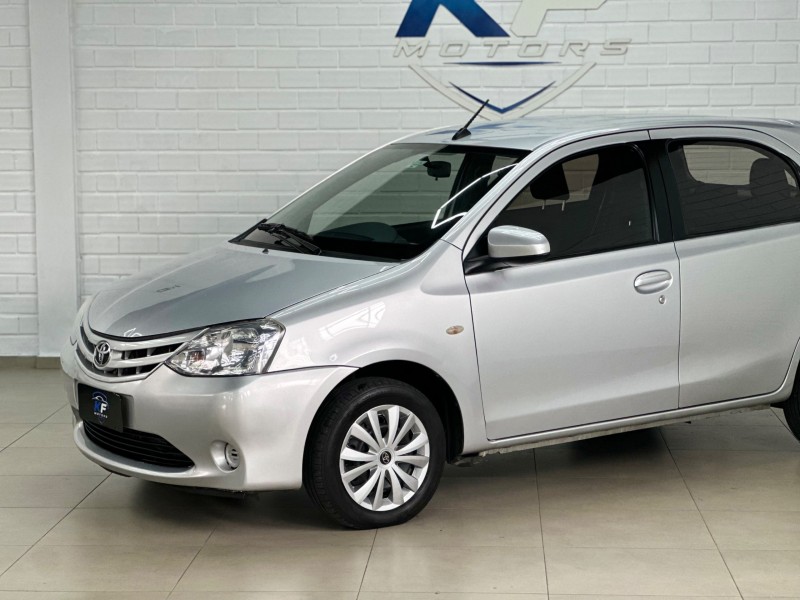 ETIOS 1.5 XS 16V FLEX 4P MANUAL - 2017 - NOVO HAMBURGO