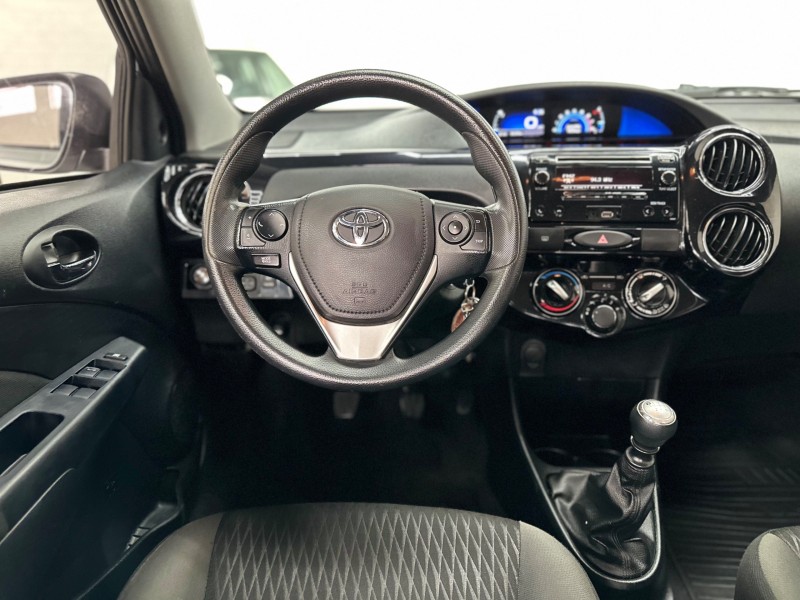 ETIOS 1.5 XS 16V FLEX 4P MANUAL - 2017 - NOVO HAMBURGO
