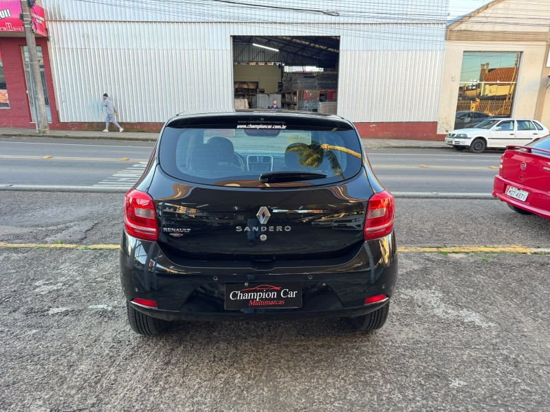 SANDERO 1.0 EXPRESSION 16V FLEX 4P MANUAL - 2015 - VACARIA