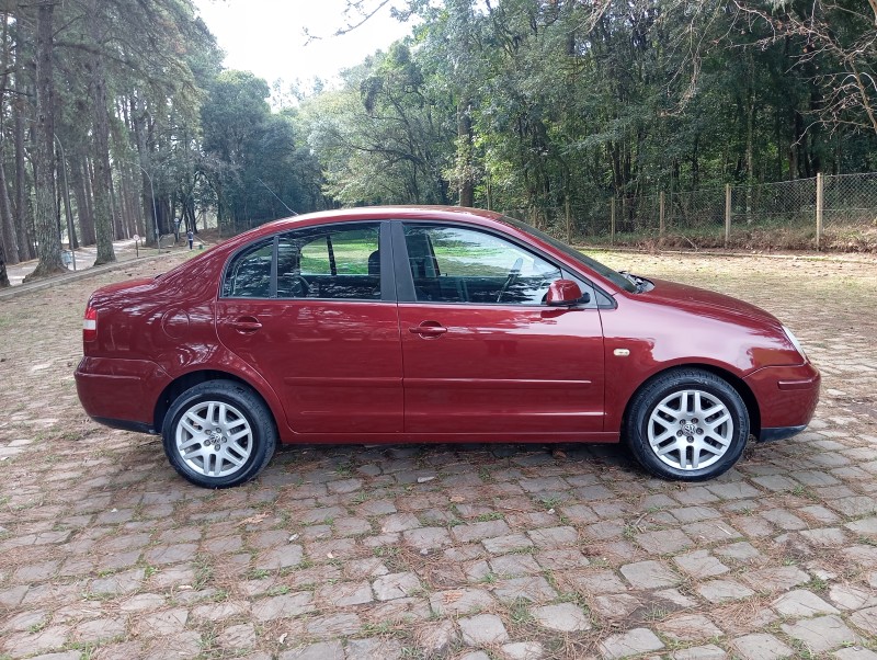 POLO SEDAN 1.6 8V GASOLINA 4P MANUAL - 2003 - CAXIAS DO SUL