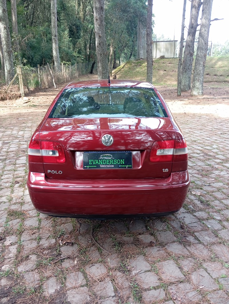 POLO SEDAN 1.6 8V GASOLINA 4P MANUAL - 2003 - CAXIAS DO SUL