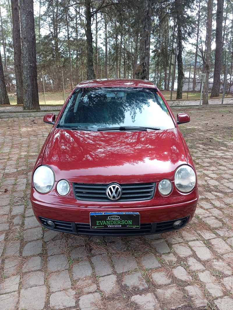 POLO SEDAN 1.6 8V GASOLINA 4P MANUAL - 2003 - CAXIAS DO SUL