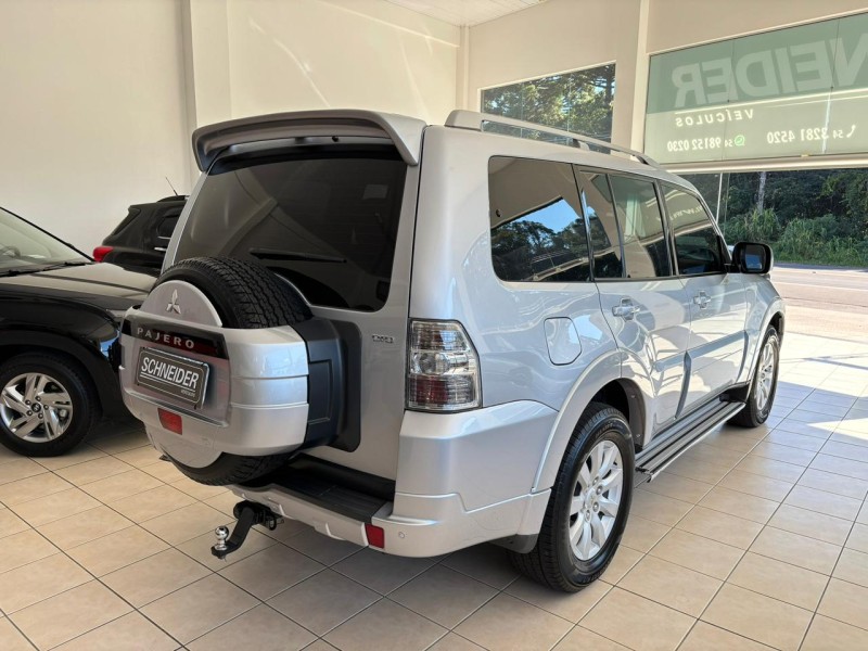 PAJERO 3.2 4X4 16V TURBO INTERCOOLER DIESEL 4P AUTOMÁTICO - 2010 - NOVA PETRóPOLIS