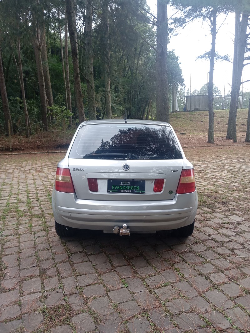 STILO 1.8 MPI 8V FLEX 4P MANUAL - 2006 - CAXIAS DO SUL