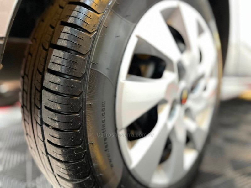 PRISMA 1.0 MPFI LT 8V FLEX 4P MANUAL - 2014 - ESTâNCIA VELHA