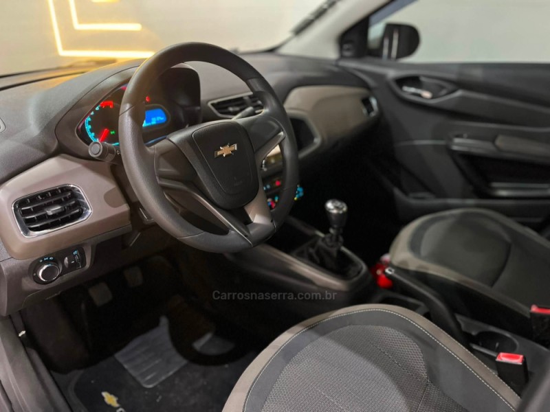 PRISMA 1.0 MPFI LT 8V FLEX 4P MANUAL - 2014 - ESTâNCIA VELHA