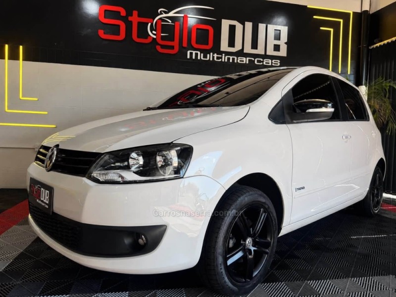 FOX 1.0 ITREND 8V FLEX 4P MANUAL - 2013 - ESTâNCIA VELHA