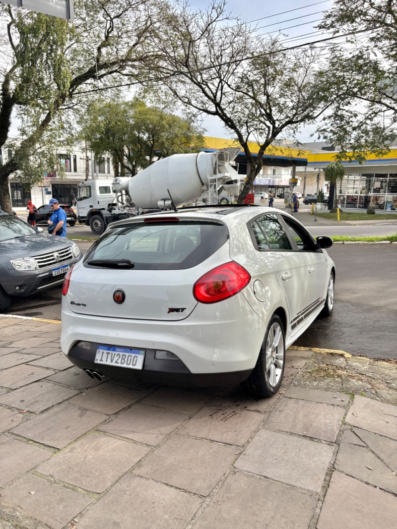 BRAVO 1.4 16V T-JET GASOLINA 4P MANUAL - 2013 - FARROUPILHA