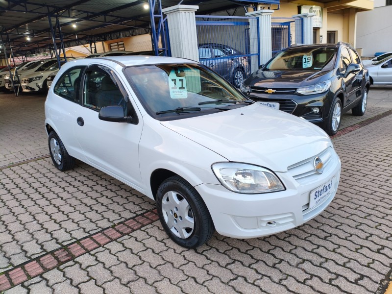 CELTA 1.0 MPFI SPIRIT 8V FLEX 2P MANUAL - 2011 - BOM PRINCíPIO