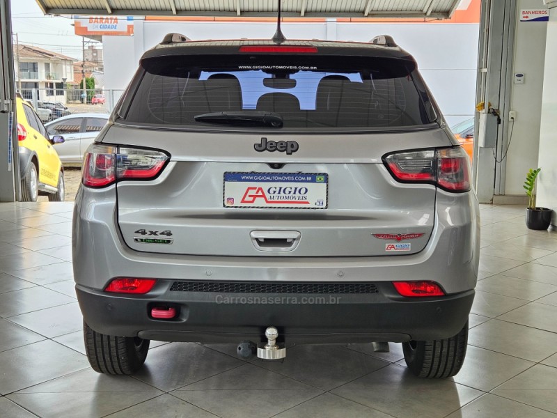 COMPASS 2.0 16V DIESEL TRAILHAWK 4X4 AUTOMÁTICO - 2020 - TAPEJARA