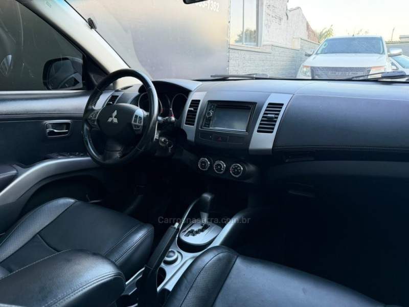OUTLANDER 3.0 GT4 4X4 V6 24V GASOLINA 4P AUTOMÁTICO - 2013 - ESTâNCIA VELHA