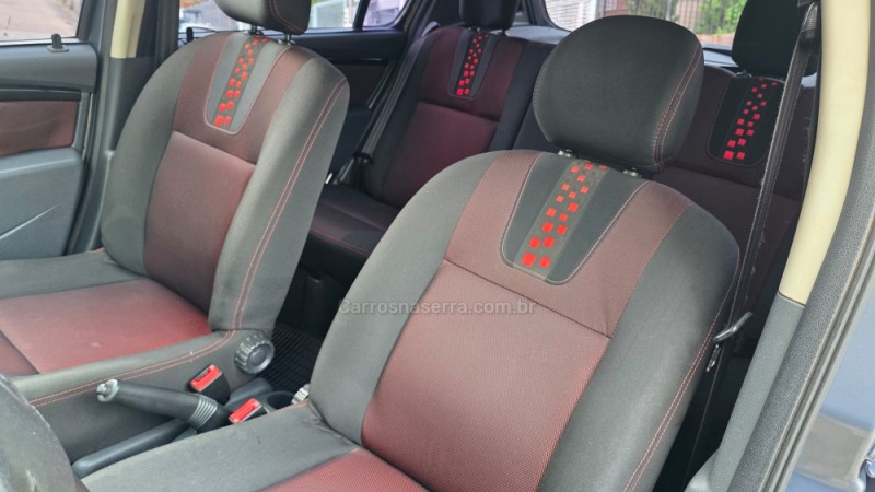 SANDERO 1.6 STEPWAY 16V FLEX 4P MANUAL - 2014 - SãO MARCOS