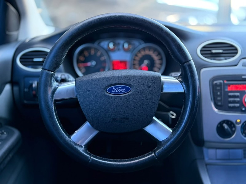 FOCUS 1.6 GLX 8V FLEX 4P MANUAL - 2012 - LAGOA VERMELHA