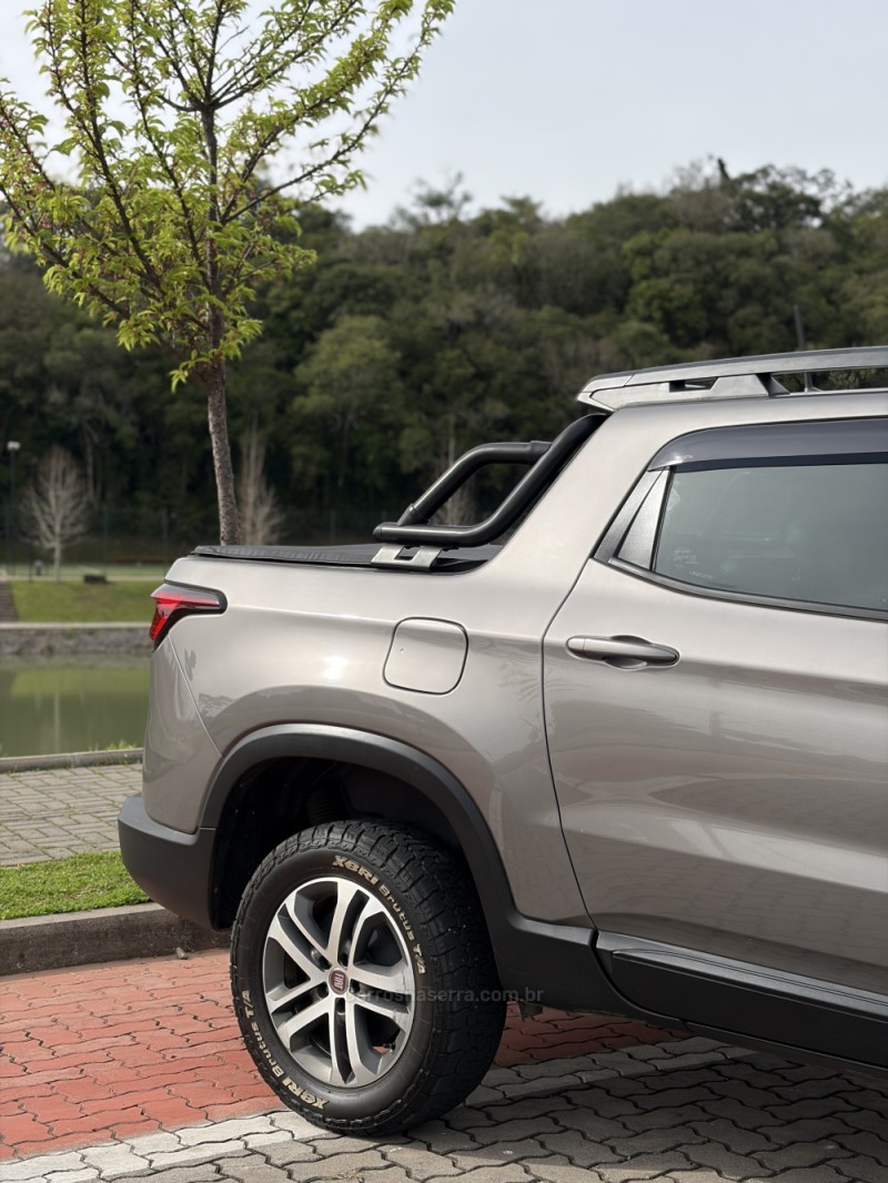 TORO 2.0 16V TURBO DIESEL FREEDOM 4WD MANUAL - 2018 - FLORES DA CUNHA