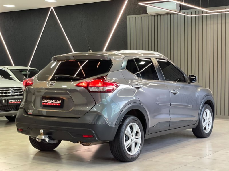 KICKS 1.6 16V FLEX S 4P MANUAL - 2018 - DOIS IRMãOS