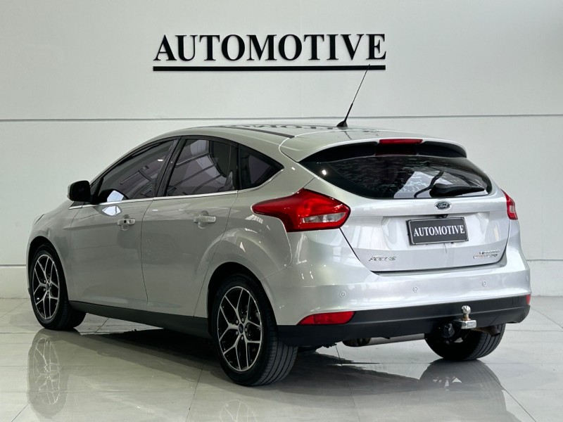 FOCUS 2.0 TITANIUM HATCH 16V FLEX 4P AUTOMÁTICO - 2016 - CAXIAS DO SUL