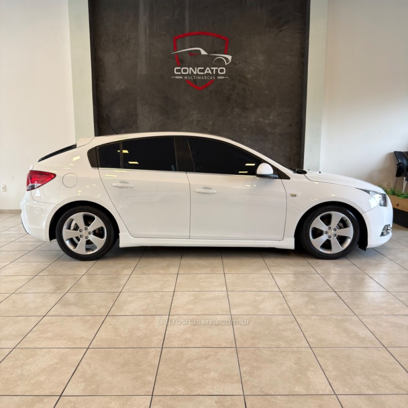 CRUZE 1.8 LT SPORT6 16V FLEX 4P AUTOMÁTICO - 2014 - FARROUPILHA