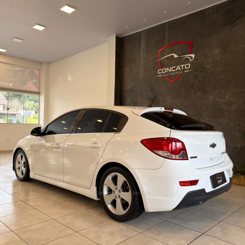 CRUZE 1.8 LT SPORT6 16V FLEX 4P AUTOMÁTICO - 2014 - FARROUPILHA