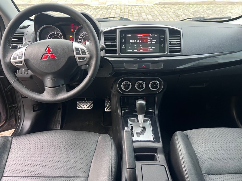 LANCER 2.0 HLE 16V GASOLINA 4P AUTOMÁTICO - 2017 - CAXIAS DO SUL