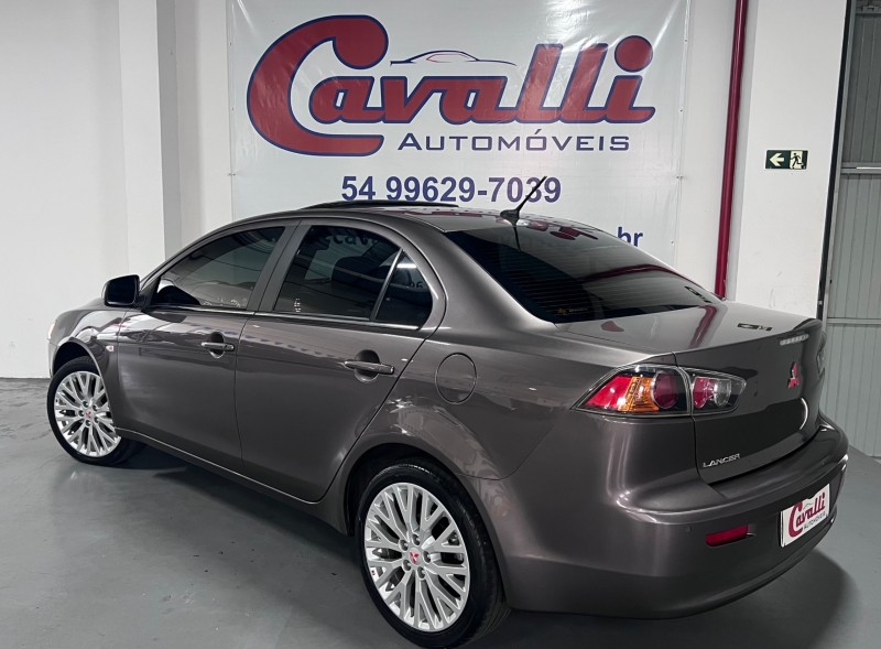 LANCER 2.0 HLE 16V GASOLINA 4P AUTOMÁTICO - 2017 - CAXIAS DO SUL