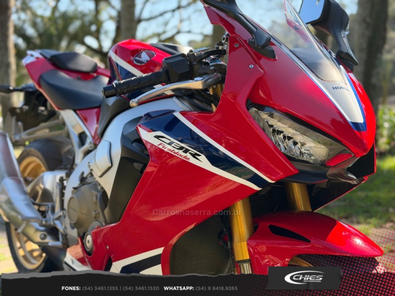 CBR 1000RR FIREBLADE - 2018 - CARLOS BARBOSA