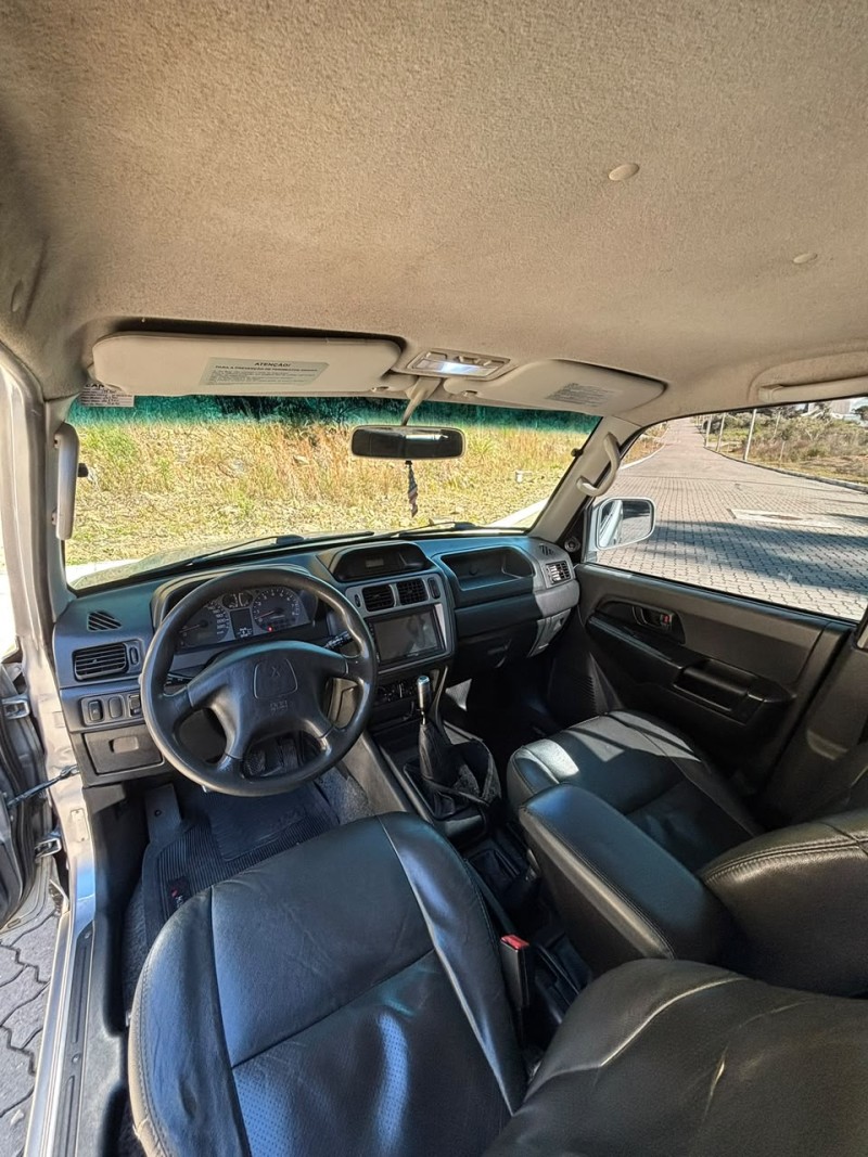 PAJERO TR4 2.0 4X4 16V 131CV GASOLINA 4P MANUAL - 2007 - FLORES DA CUNHA