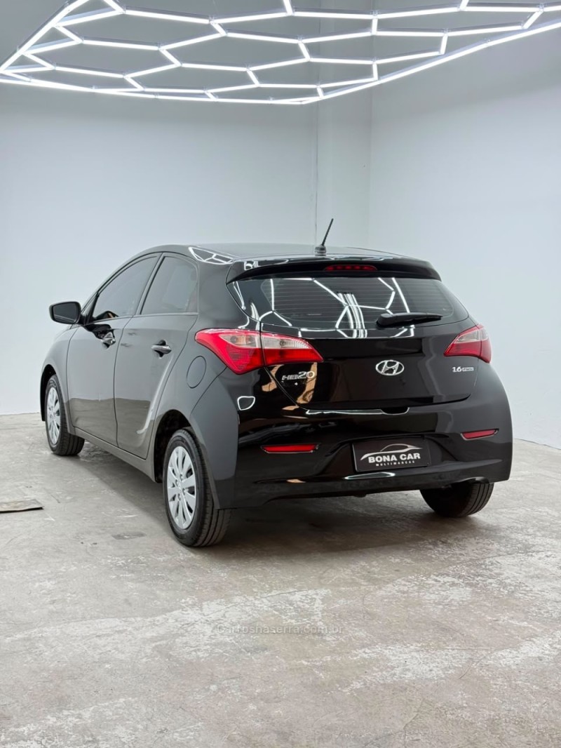 HB20 1.6 COMFORT PLUS 16V FLEX 4P MANUAL - 2013 - CAXIAS DO SUL