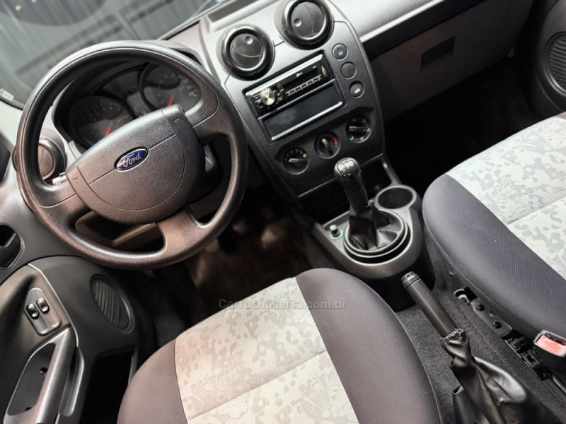 FIESTA 1.0 MPI 8V GASOLINA 4P MANUAL - 2010 - CAXIAS DO SUL