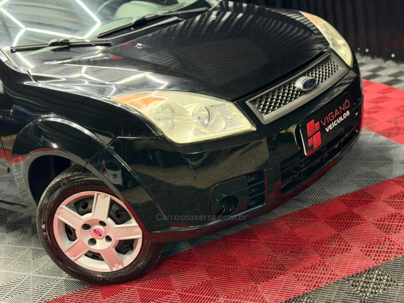 FIESTA 1.0 MPI 8V GASOLINA 4P MANUAL - 2010 - CAXIAS DO SUL