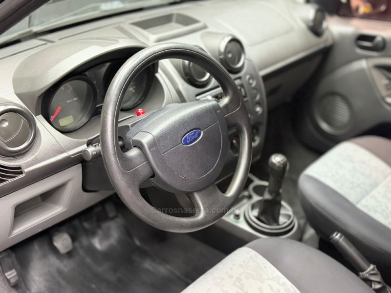 FIESTA 1.0 MPI 8V GASOLINA 4P MANUAL - 2010 - CAXIAS DO SUL