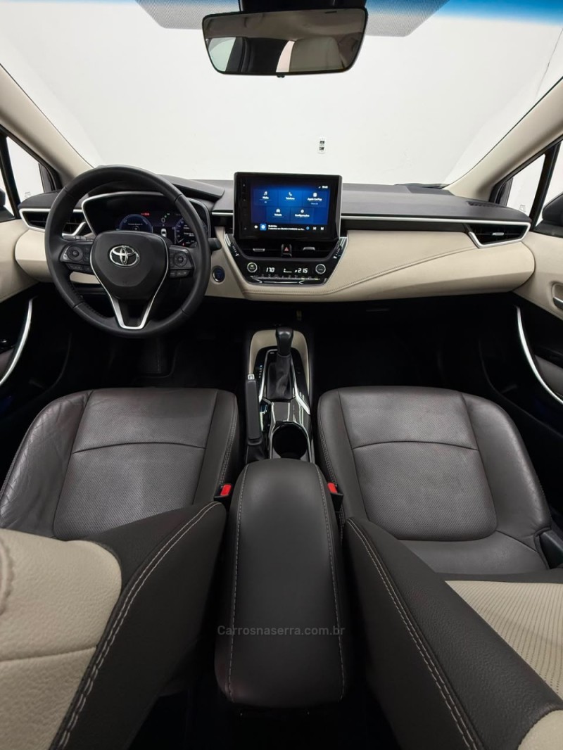 COROLLA 1.8 ALTIS PREMIUM 16V HÍBRIDO 4P AUTOMÁTICO - 2024 - CAXIAS DO SUL