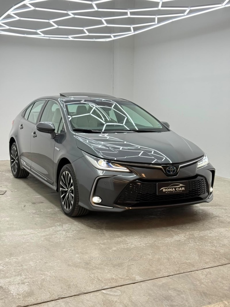 COROLLA 1.8 ALTIS PREMIUM 16V HÍBRIDO 4P AUTOMÁTICO - 2024 - CAXIAS DO SUL