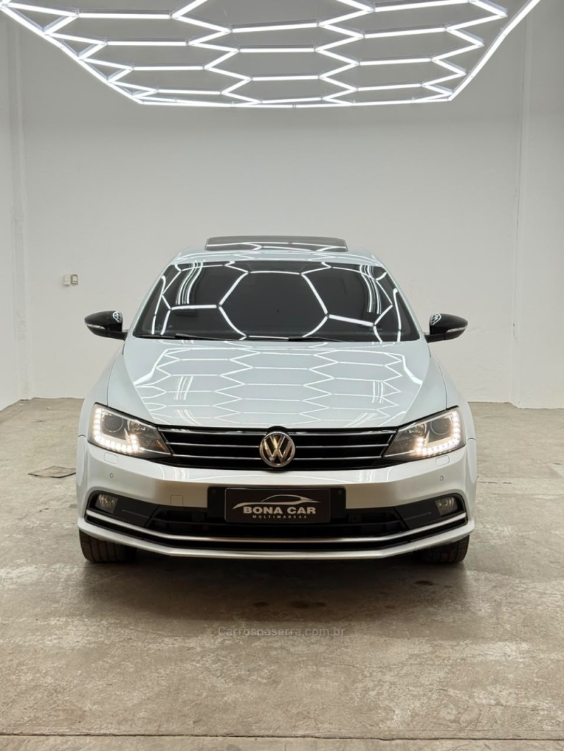 JETTA 2.0 TSI HIGHLINE 200CV GASOLINA 4P TIPTRONIC - 2015 - CAXIAS DO SUL