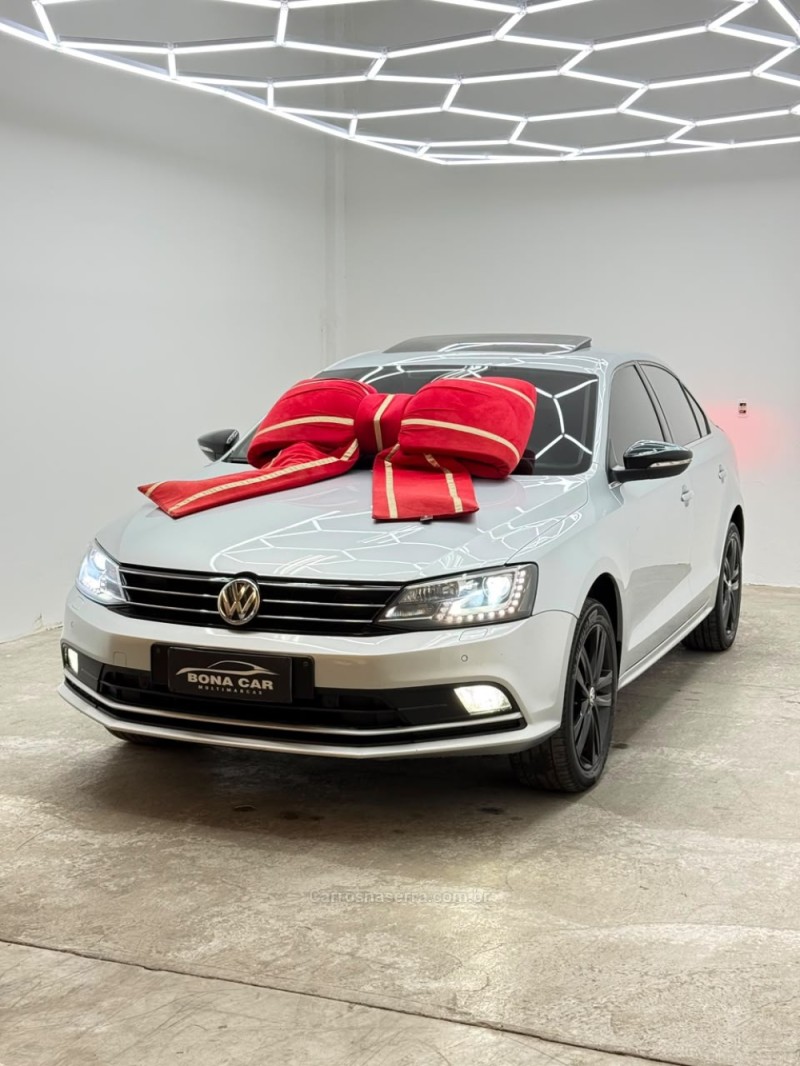 JETTA 2.0 TSI HIGHLINE 200CV GASOLINA 4P TIPTRONIC - 2015 - CAXIAS DO SUL