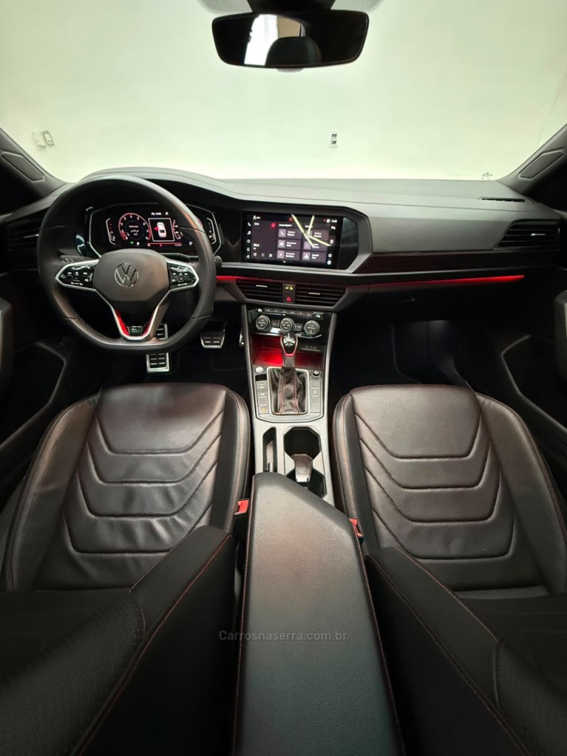 JETTA 2.0 16V TSI GLI 350 GASOLINA 4P AUTOMÁTICO - 2023 - CAXIAS DO SUL