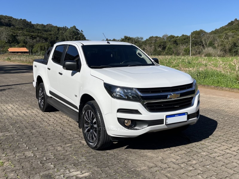 S10 2.8 LS 4X4 CD 16V TURBO DIESEL 4P MANUAL - 2019 - NOVA BASSANO
