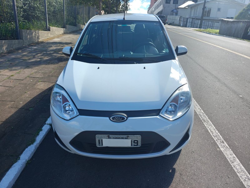 FIESTA 1.6 ROCAM SE PLUS 8V FLEX 4P MANUAL - 2014 - FARROUPILHA