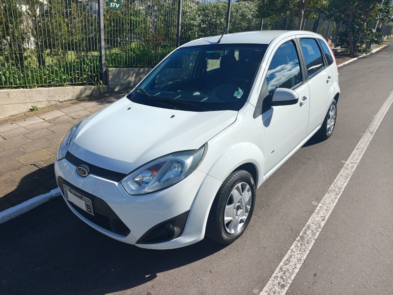 fiesta 1.6 rocam se plus 8v flex 4p manual 2014 farroupilha