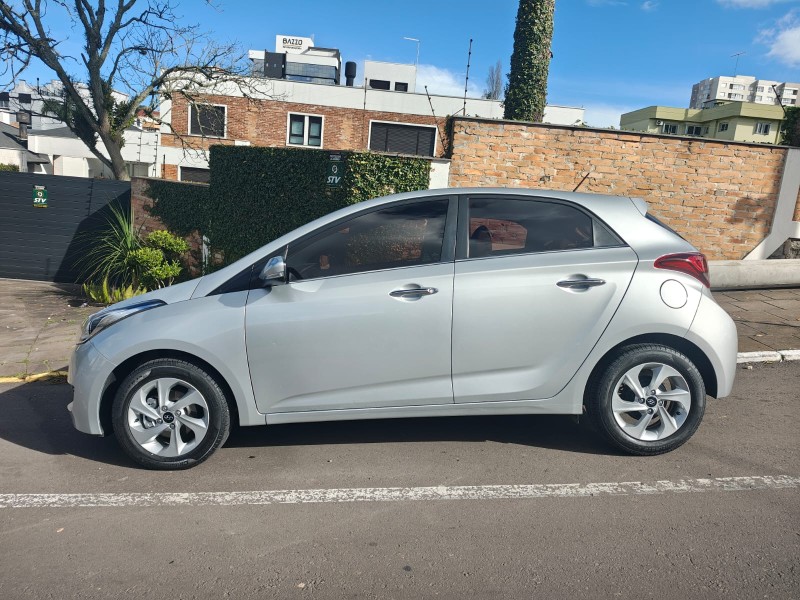 HB20 1.6 PREMIUM 16V FLEX 4P AUTOMÁTICO - 2018 - FARROUPILHA