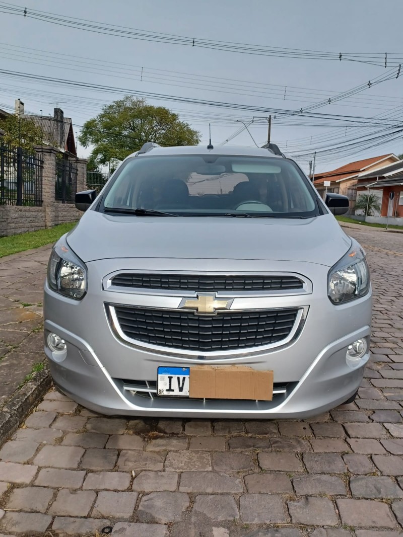 SPIN 1.8 LT 8V FLEX 4P AUTOMÁTICO - 2015 - VACARIA