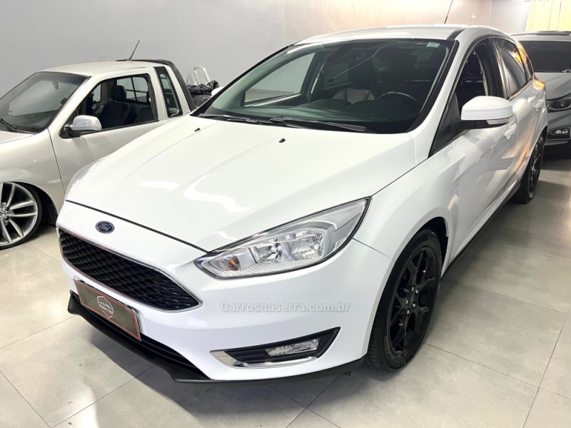 FOCUS 1.6 SE PLUS 16V FLEX 4P MANUAL - 2016 - CAXIAS DO SUL