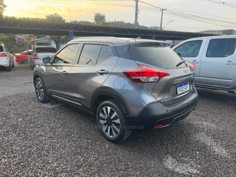 KICKS 1.6 16V FLEX SL 4P XTRONIC - 2017 - IGREJINHA
