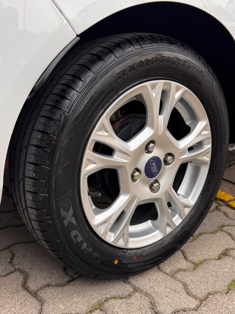 FIESTA 1.6 SE HATCH PLUS 16V FLEX 4P MANUAL - 2016 - CAXIAS DO SUL