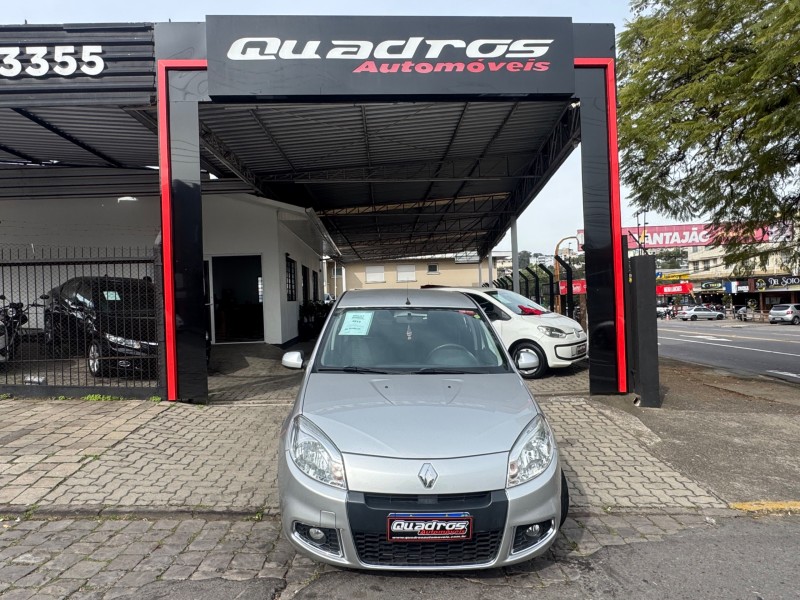 SANDERO 1.6 PRIVILÉGE 8V FLEX 4P AUTOMÁTICO - 2013 - CAXIAS DO SUL