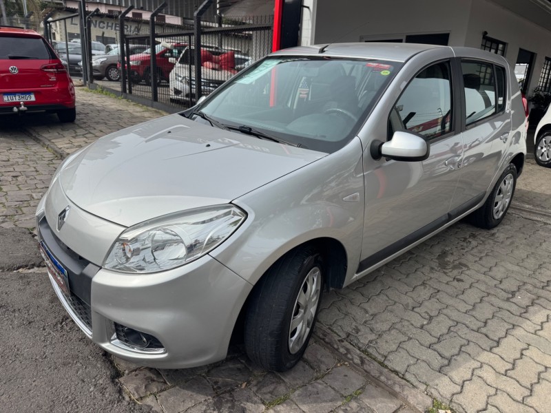 SANDERO 1.6 PRIVILÉGE 8V FLEX 4P AUTOMÁTICO - 2013 - CAXIAS DO SUL